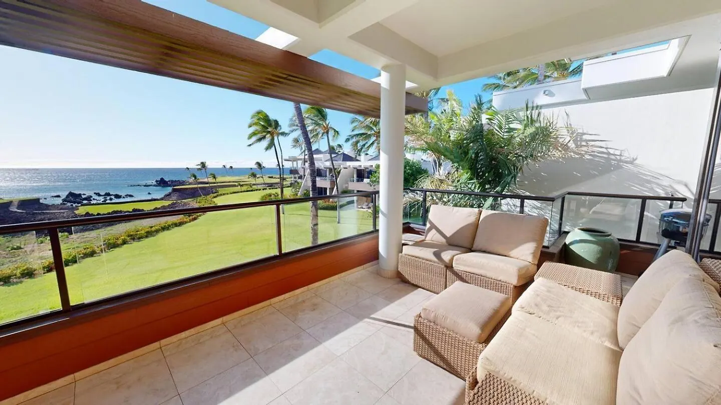Fun In The Sun House Ocean Front Walk To Private Beach Club Bikes Waikoloa