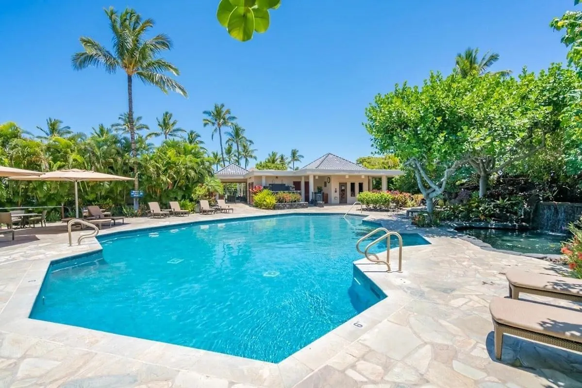 Fun In The Sun House Ocean Front Walk To Private Beach Club Bikes Waikoloa