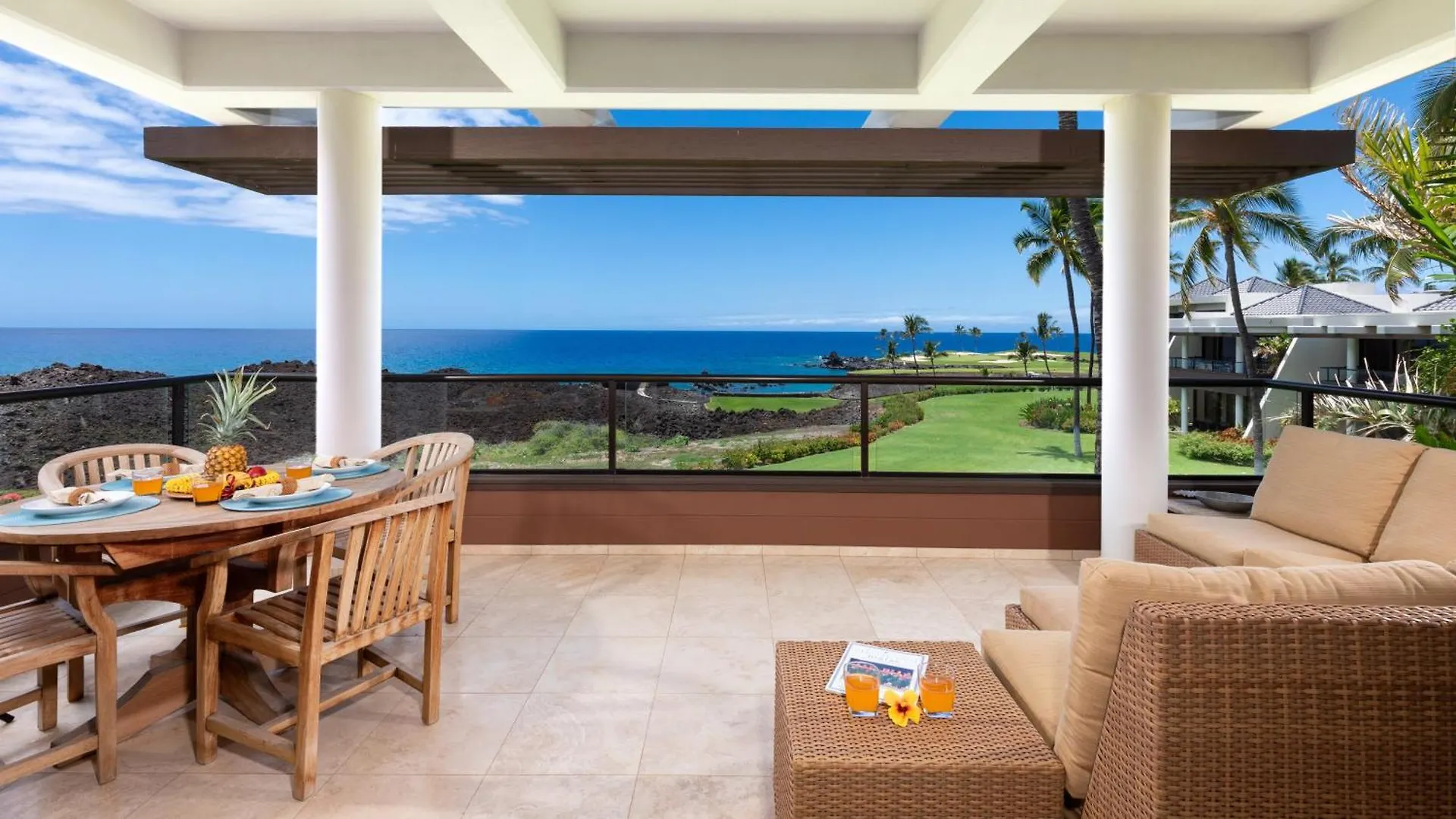 Fun In The Sun House Ocean Front Walk To Private Beach Club Bikes Waikoloa